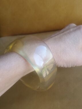Vintage Lucite Bangle Bracelet Unique Shape